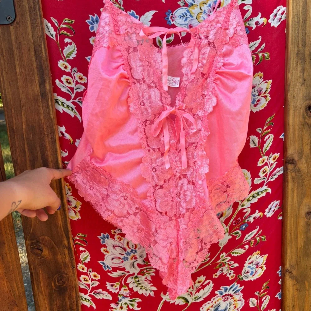 Vintage Pink Lace Tie Front High Waist Cheeky Teddy Bodysuit Lingerie Size M